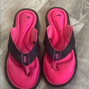 Nike flip flops
